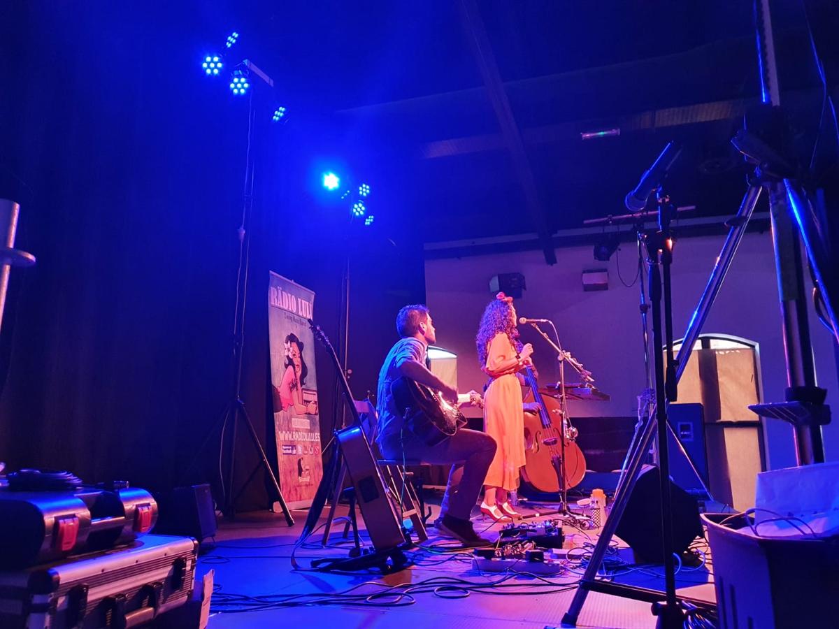 El trio musical compuesto por Leticia Robles, Emilio Sáiz y Sergio García.