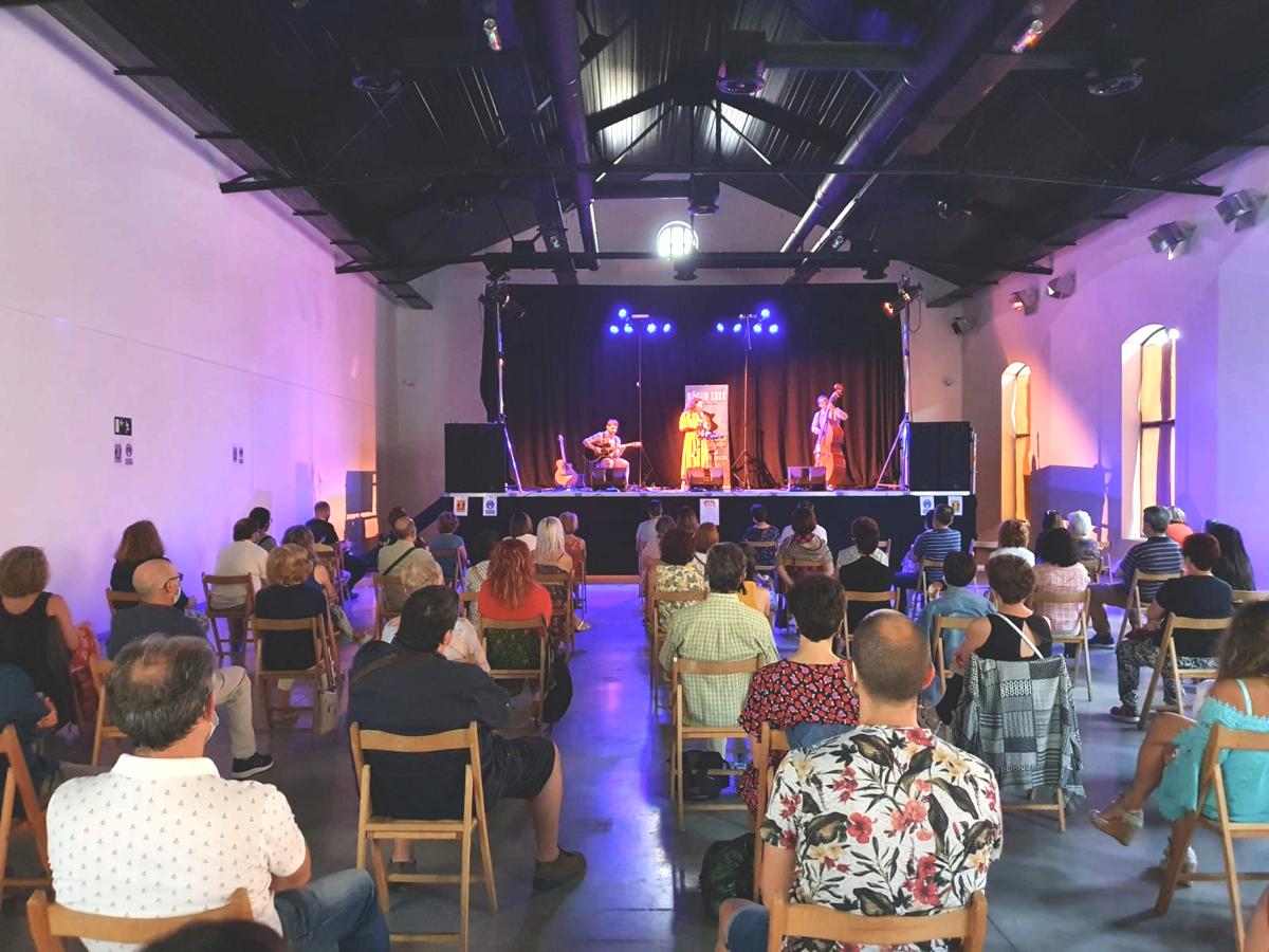 El trio musical compuesto por Leticia Robles, Emilio Sáiz y Sergio García.