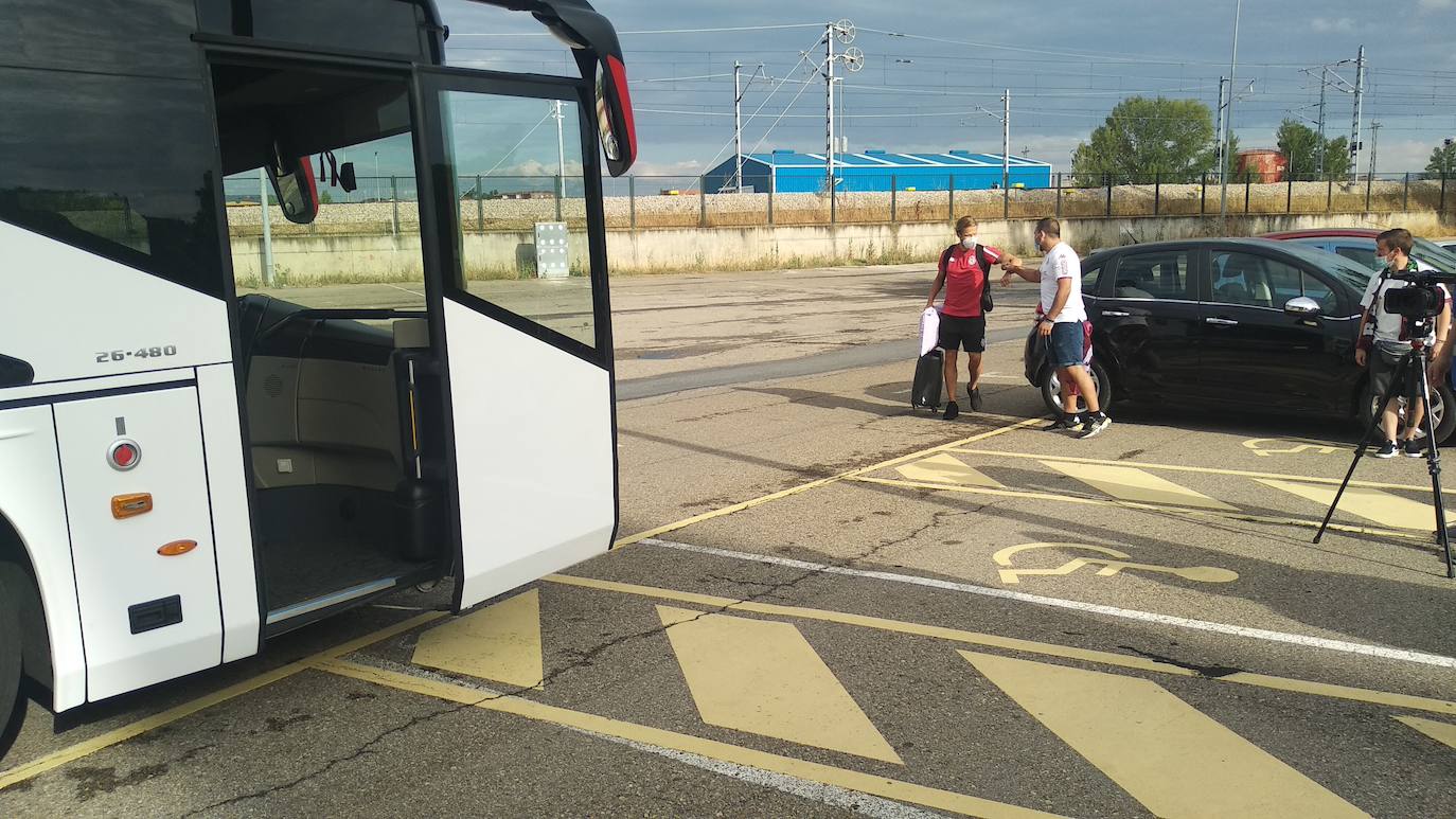 El equipo de José Manuel Aira recibe el cariño y el calor de la hinchada antes de viajar a tierras andaluzas.