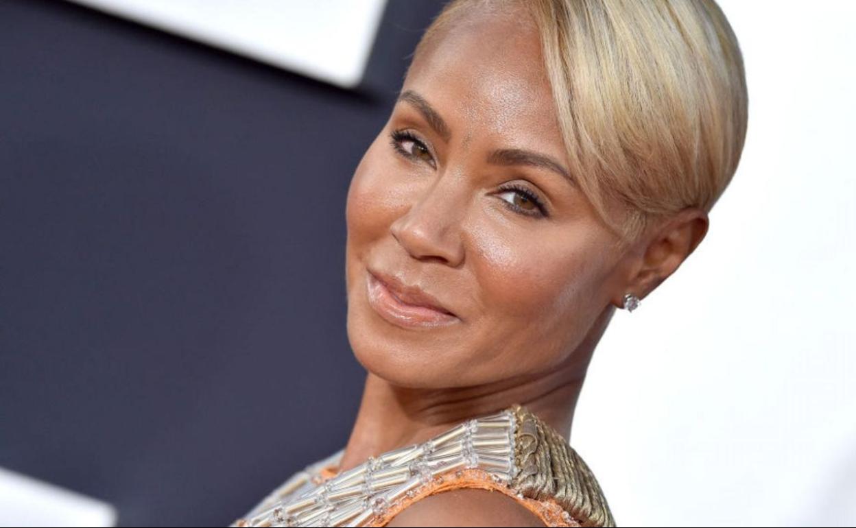 Jada Pinkett, esposa de Will Smith, admite en directo que le fue infiel