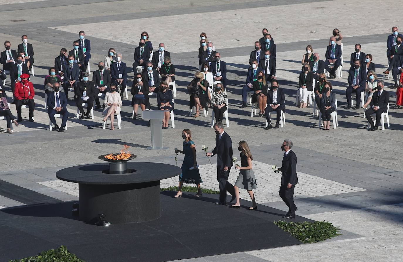 Homenaje de Estado a las víctimas de la Covid-19. Han tomado la palabra Felipe VI, una sanitaria y el hermano del periodista José María Calleja, fallecido por el coronavirus. 