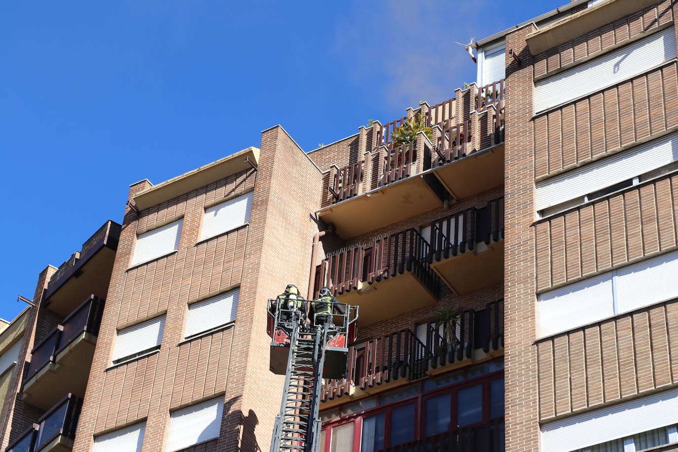 Un problema con la combustión de la caldera causa la alerta entre los vecinos