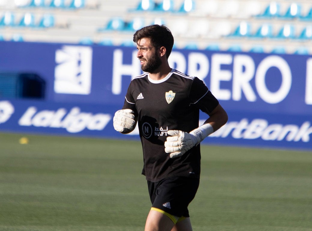 La Ponferradina se impone al Almería con gol de Yuri en El Toralín y logra respirar tranquila con la salvación en el bolsillo | El delantero se convierte en el máximo goleador en solitario de la historia de la Deportiva con 157 'dianas'. 