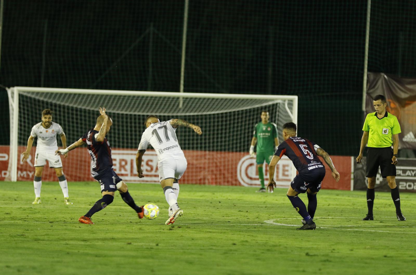 El Marbella Fútbol Center acogió el partido de la primera eliminatoria del playoff exprés