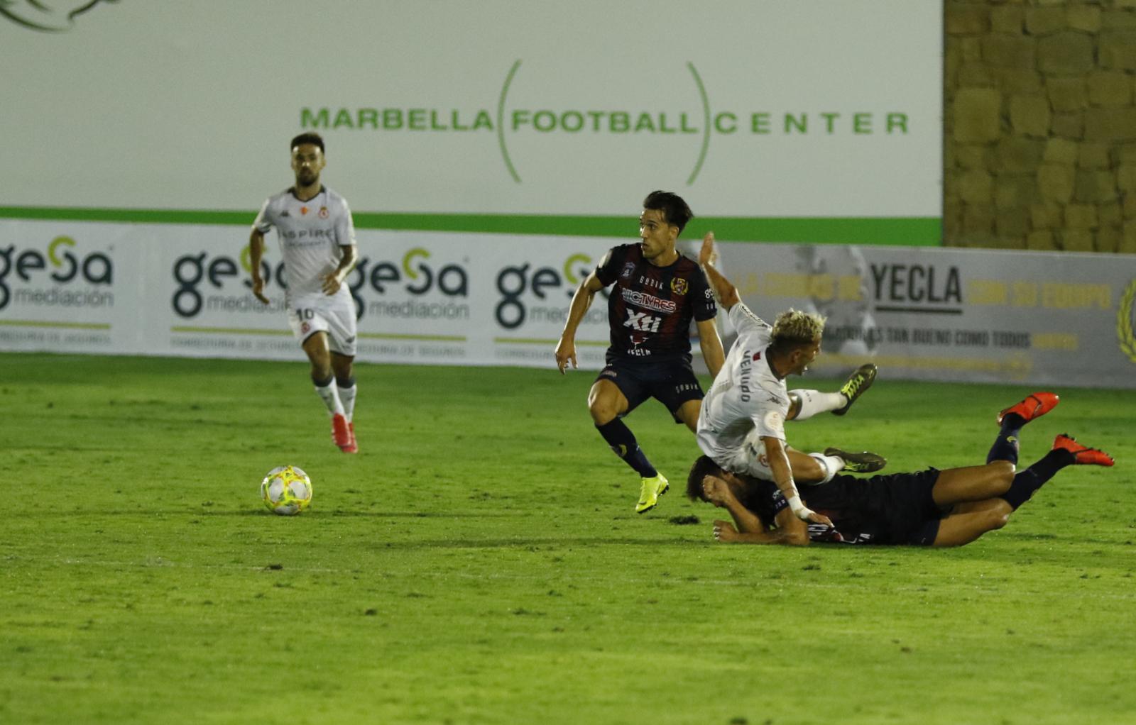 El Marbella Fútbol Center acogió el partido de la primera eliminatoria del playoff exprés