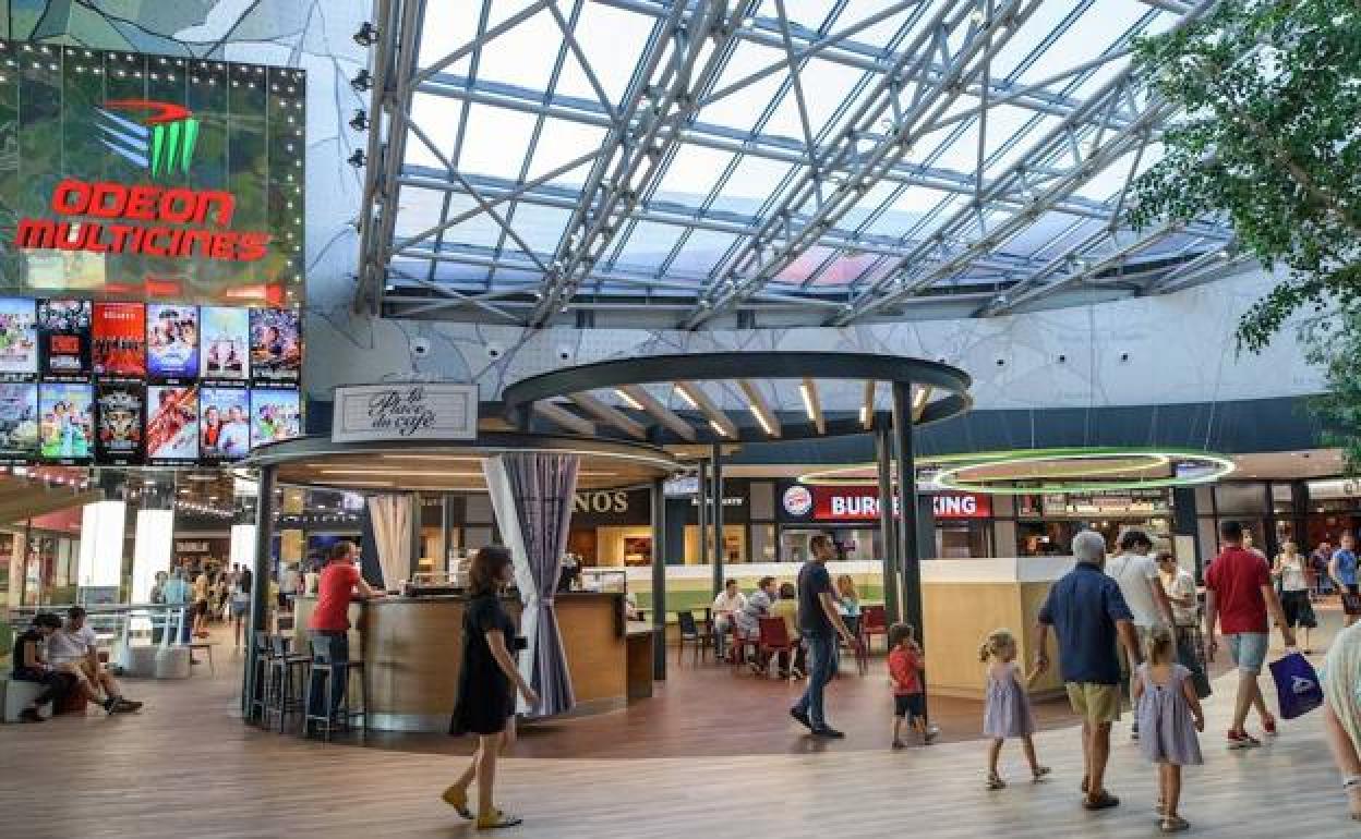 Centro Comercial Espacio León.