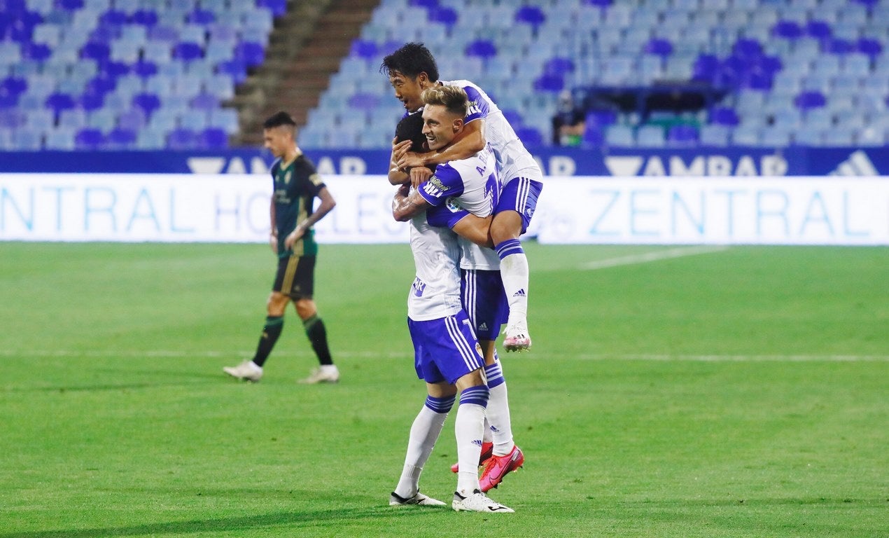 Un lance del partido disputado este lunes.