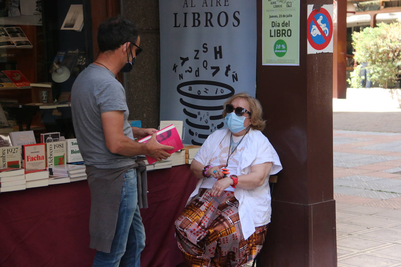 León se contagia de la lectura. 