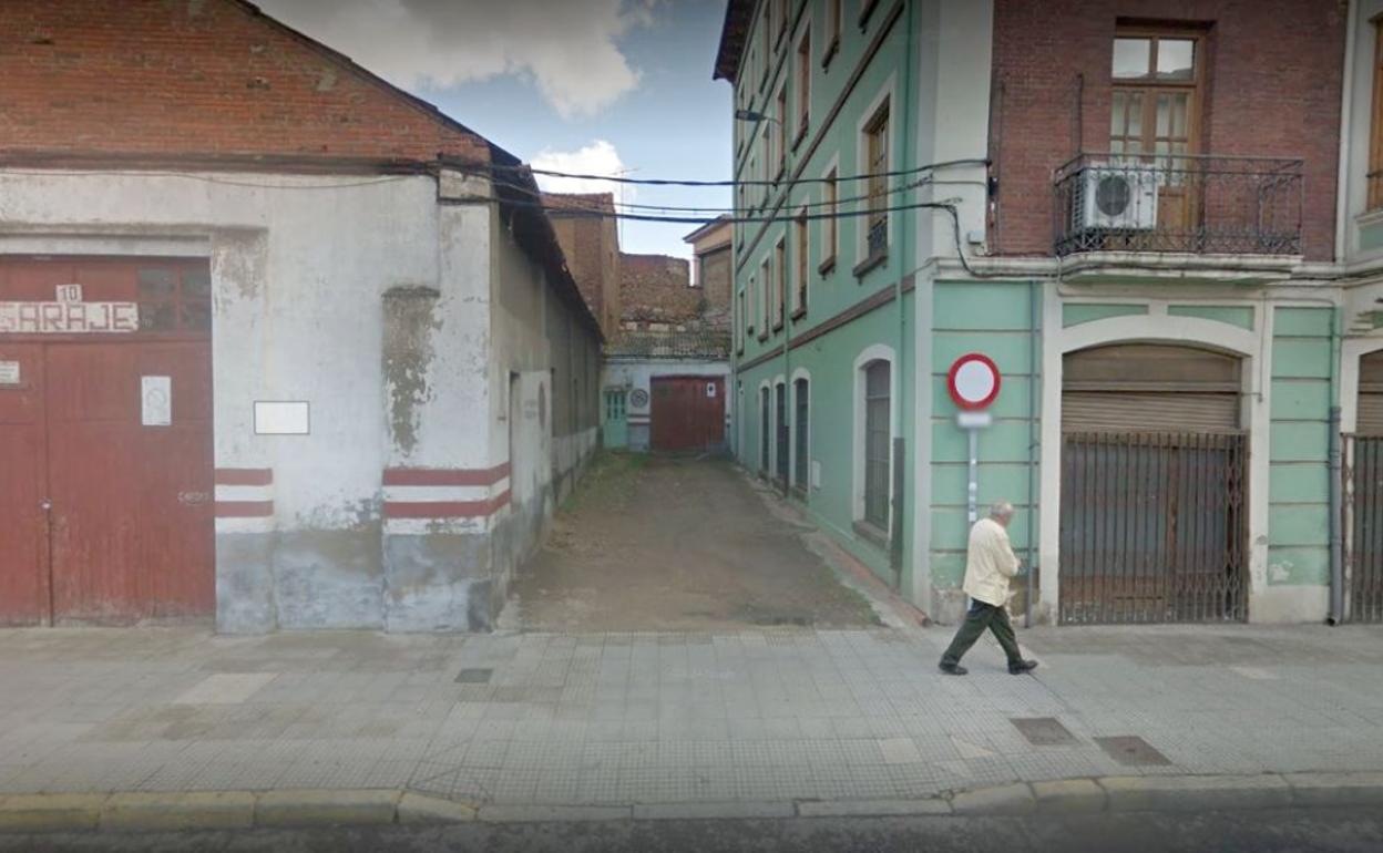 Nueva calle peatonal que ganará León tras la intervención en la Era del Moro, con salida a Ramón y Cajal.