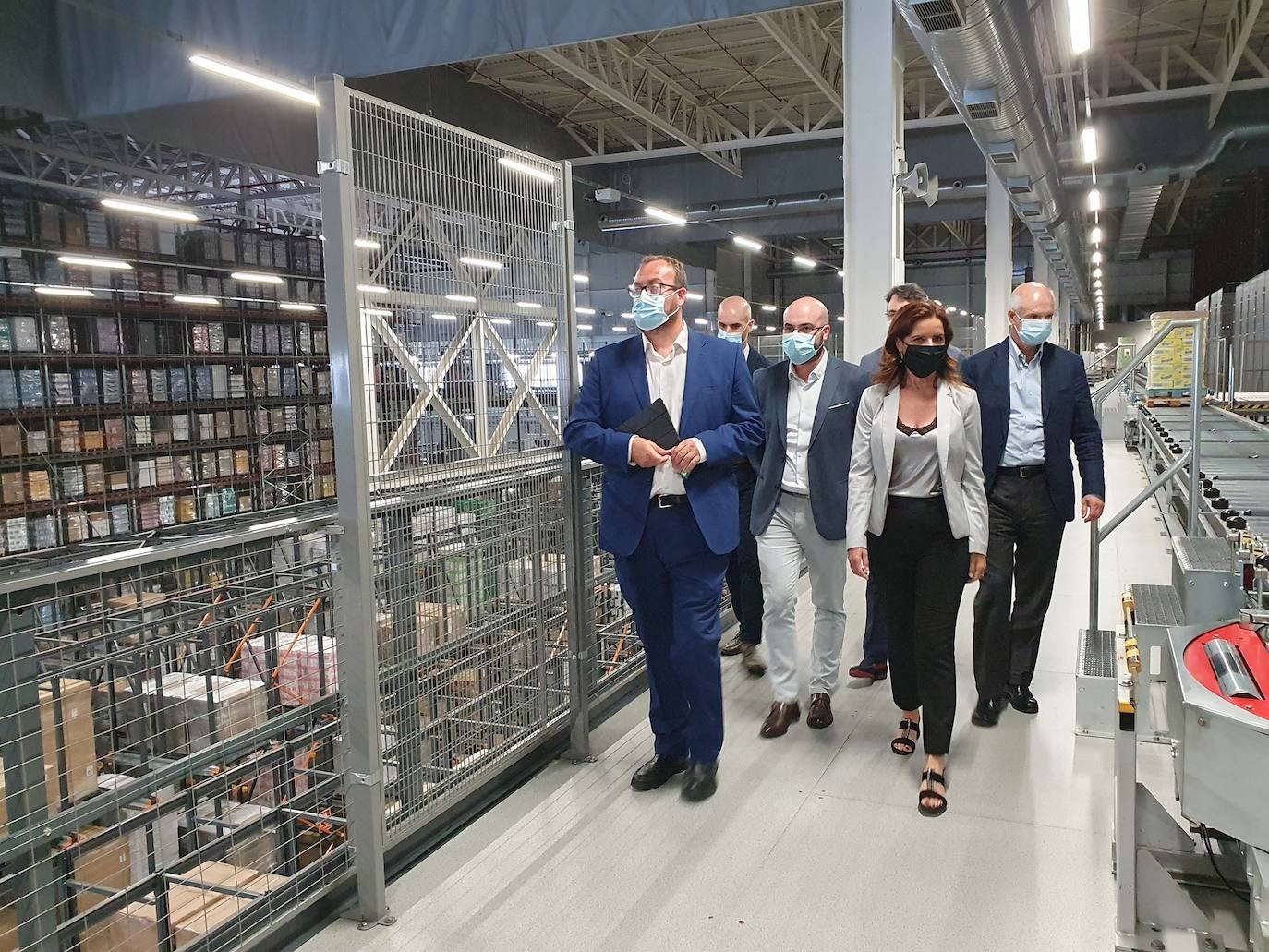 Visita de la consejera de Empleo e Industria, Carlota Amigo al Bloque Logístico de Mercadona en Villadangos del Páramo