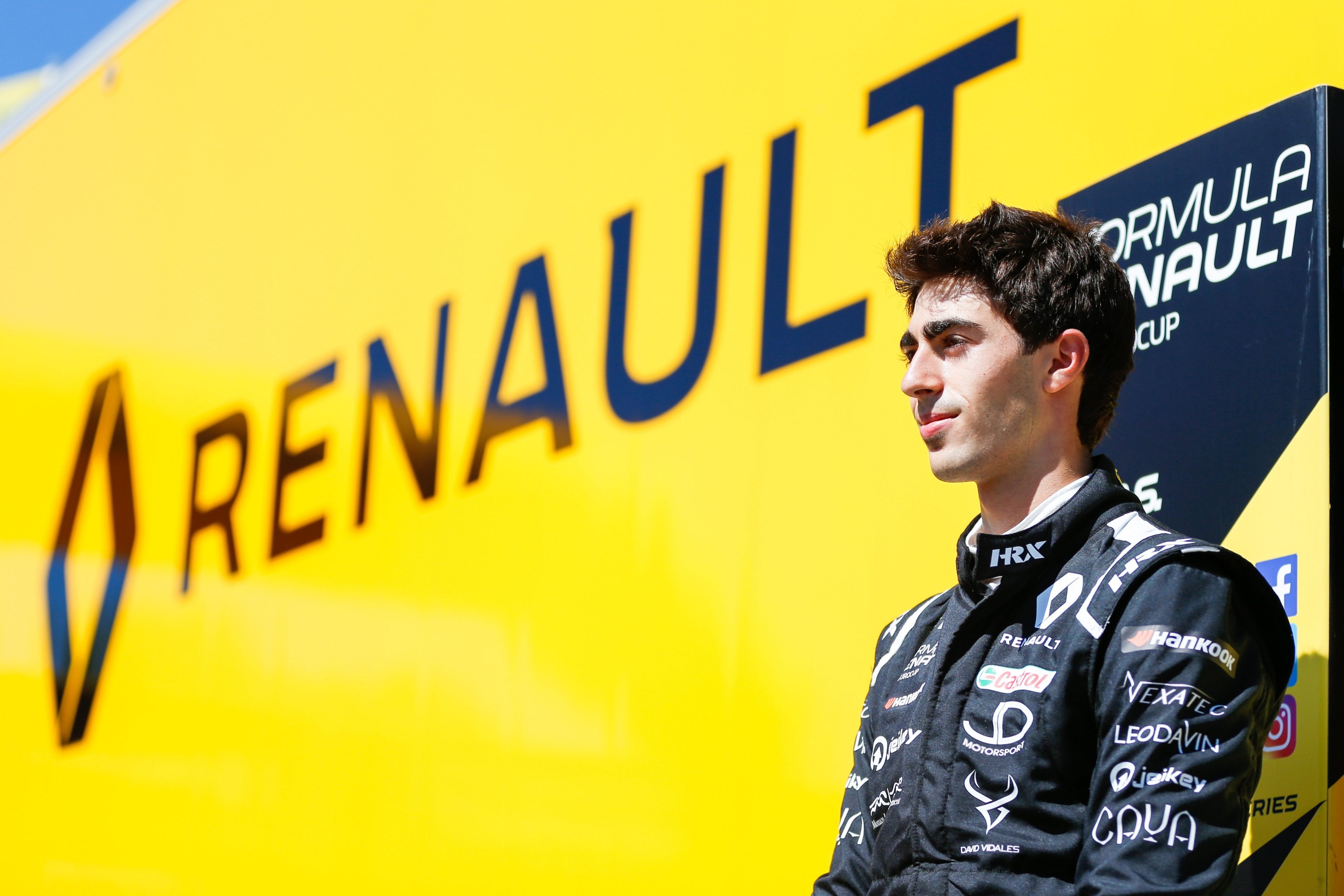 Fotos: David Vidales se estrena en la Fórmula Renault ganando