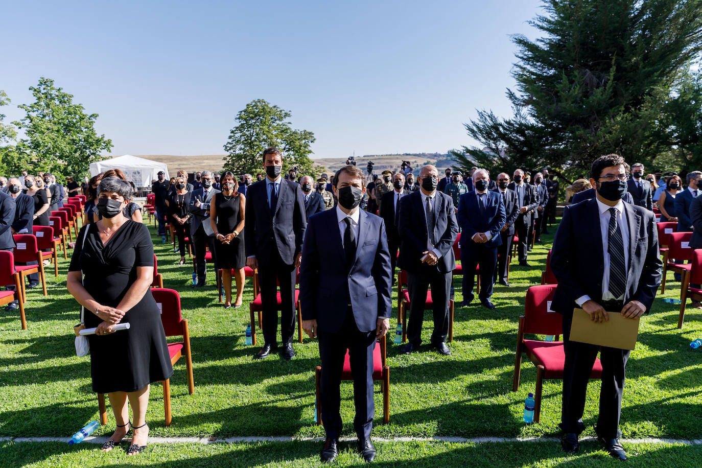 Fotos: Homenaje institucional de la Junta a las víctimas de la covid-19