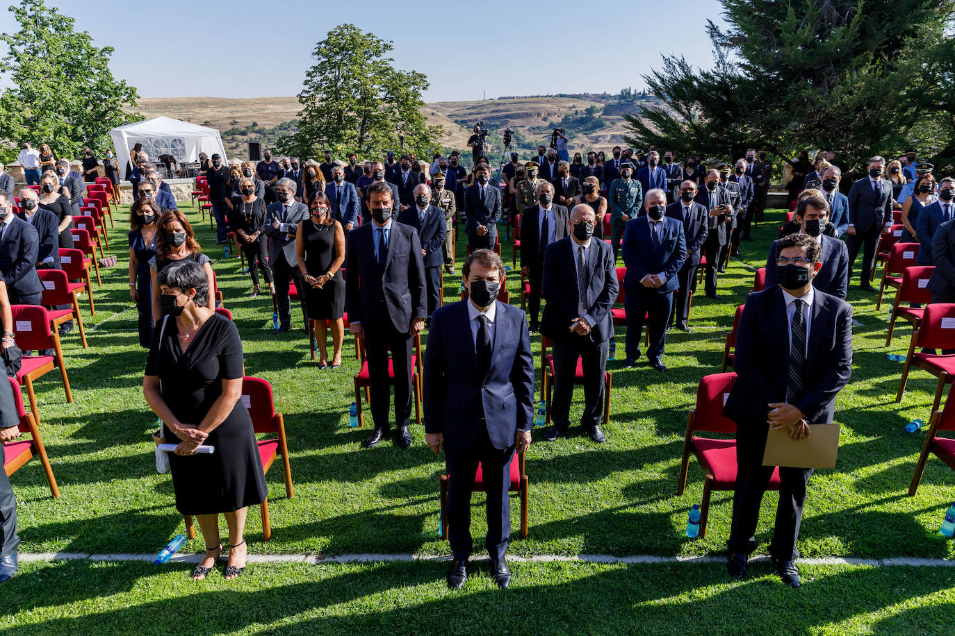 Fotos: Homenaje institucional de la Junta a las víctimas de la covid-19