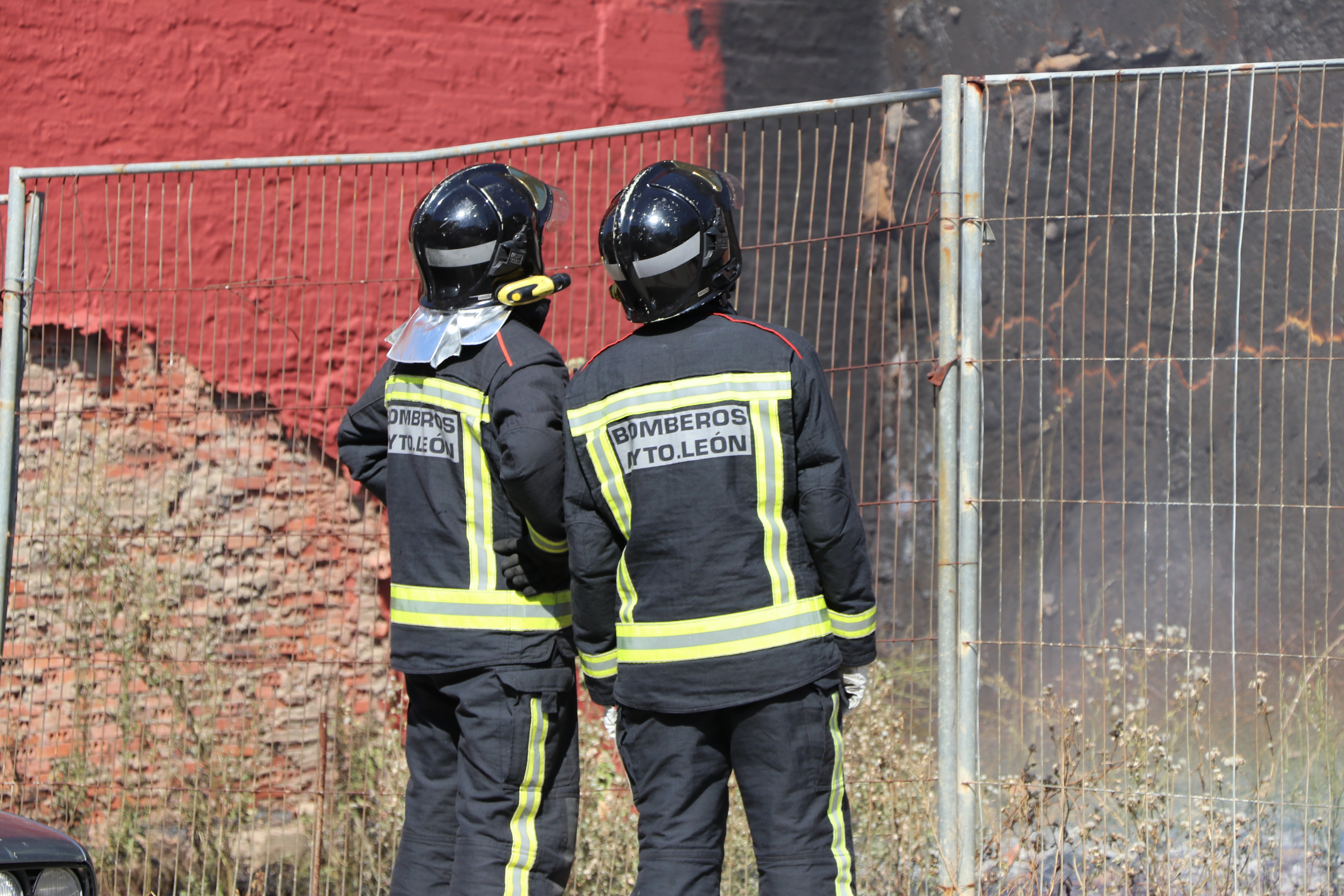 El incendio aparentaba mayor gravedad en los primeros momentos. 