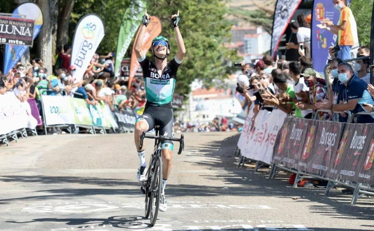Felix Grossschartner (Bora) ganador de la primera etapa de la Vuelta a Burgos