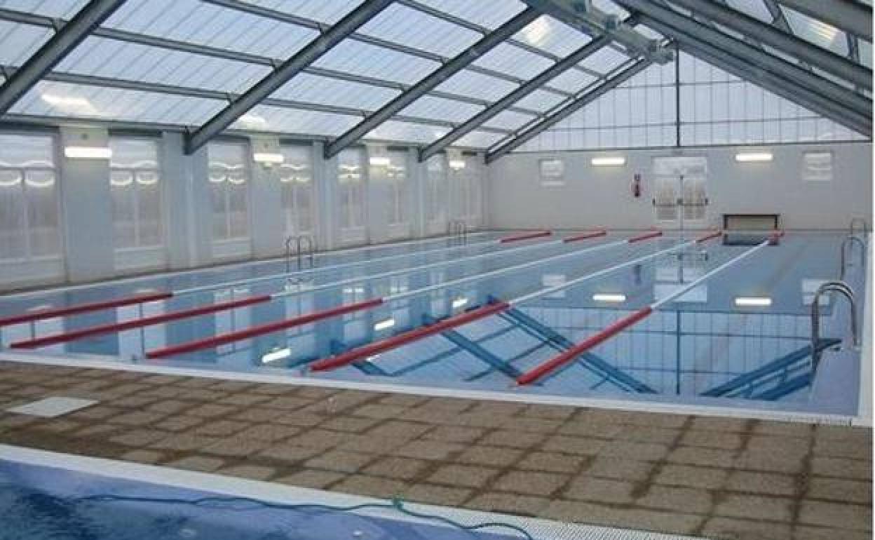 La instancia hay que presentarla en el Ayuntamiento o en la web. 