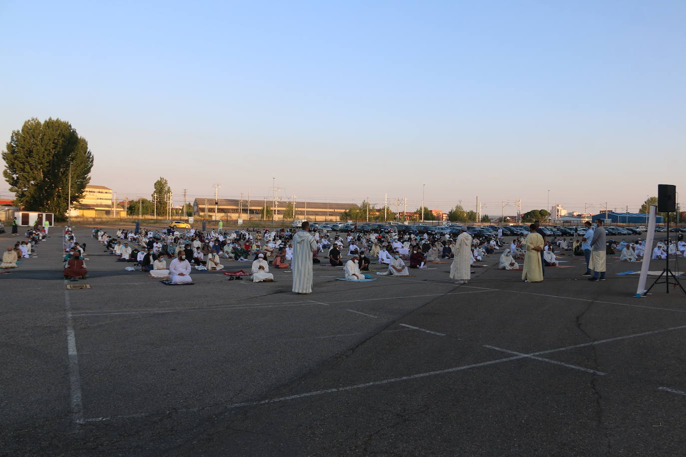 La Comunidad Musulmana de León se une en el día grande de esta religión para celebrar la Fiesta del Sacrificio del Cordero.