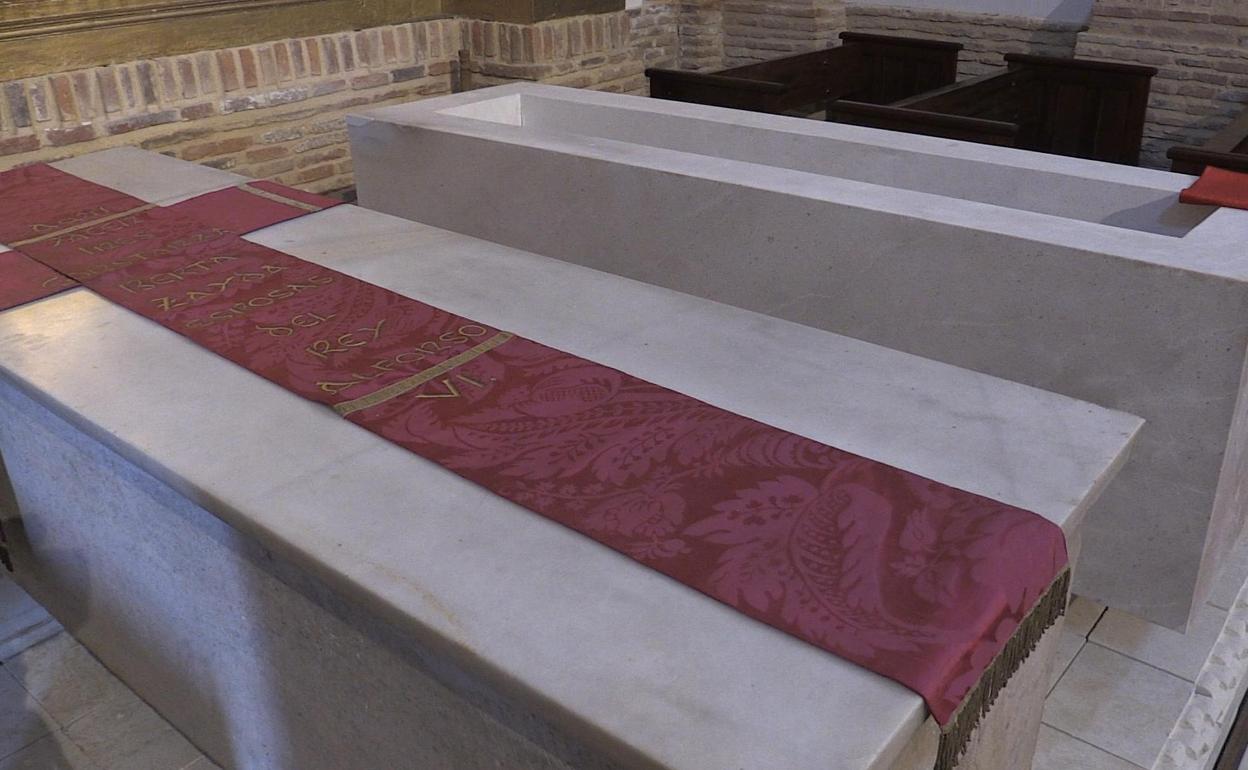 Tumba Alfonso VI en Sahagún. 