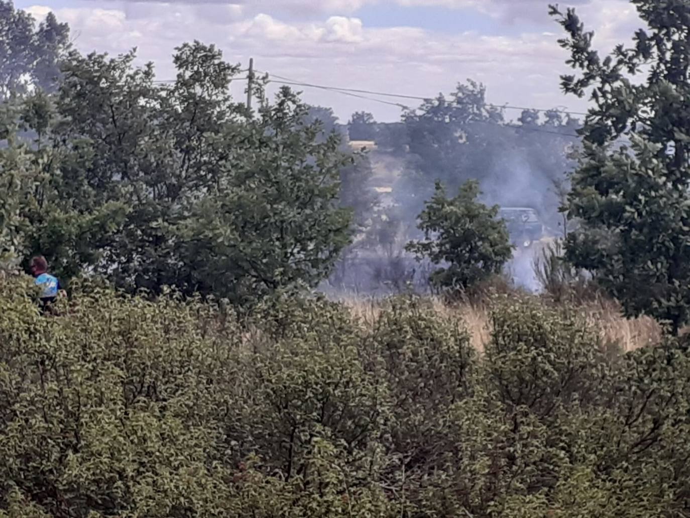 El incendio, cuyas causas se desconocen por el momento, se ha iniciado en torno a las 14:20 horas de este domingo y ha sido controlado por efectivos de Protección Civil