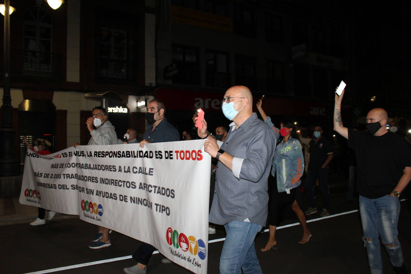 Fotos: La hostelería leonesa sale a la calle