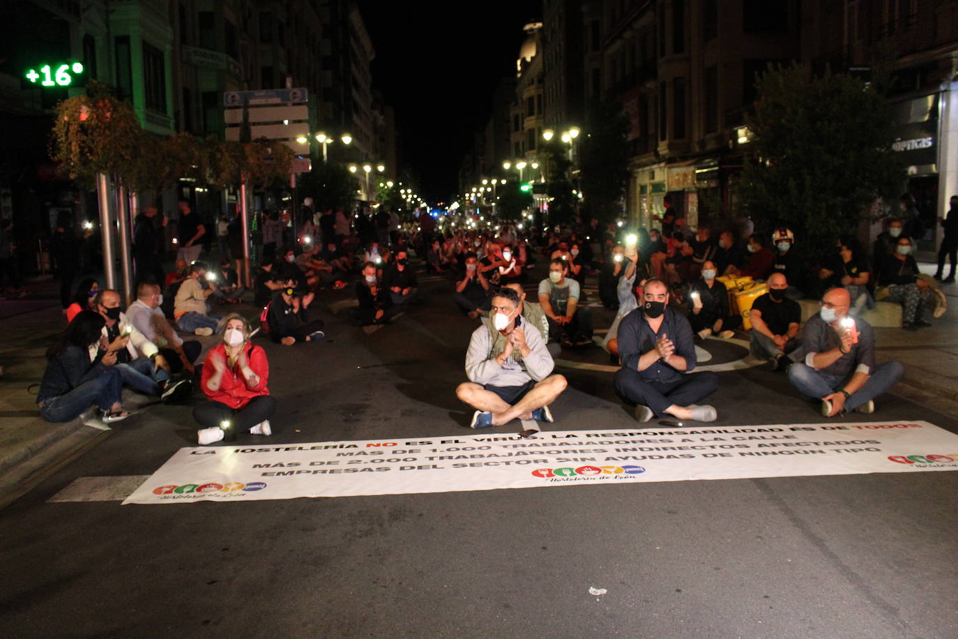 Fotos: La hostelería leonesa sale a la calle