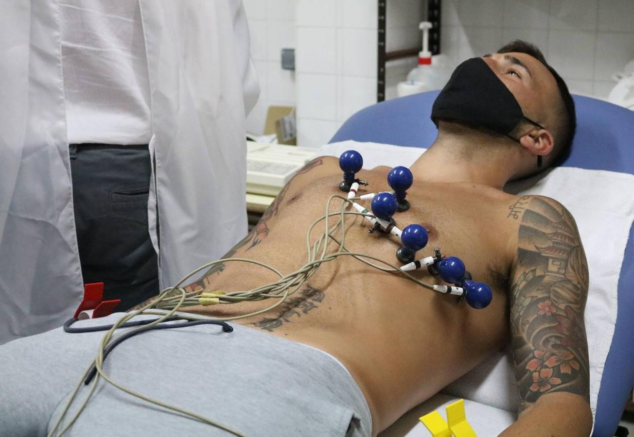 La plantilla de la Cultu se somete a las pruebas médicas. 