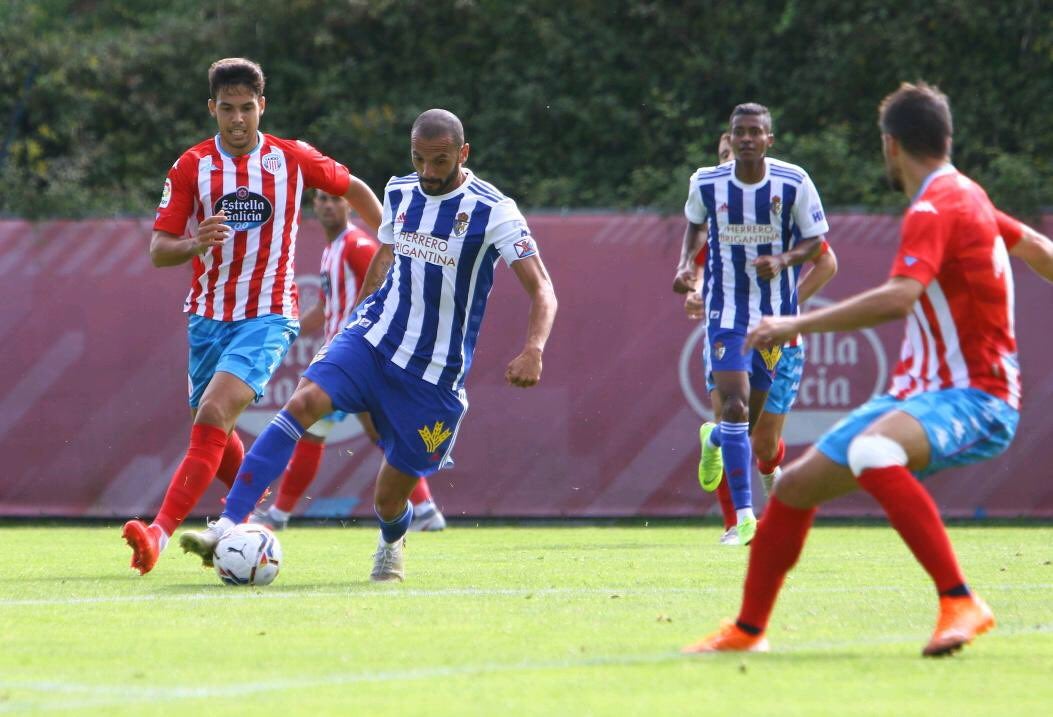 Fotos: Primer amistoso de pretemporada de la Deportiva