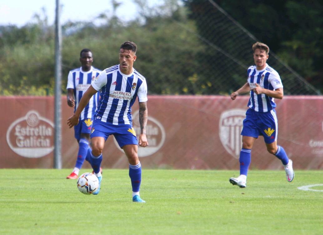 Fotos: Primer amistoso de pretemporada de la Deportiva