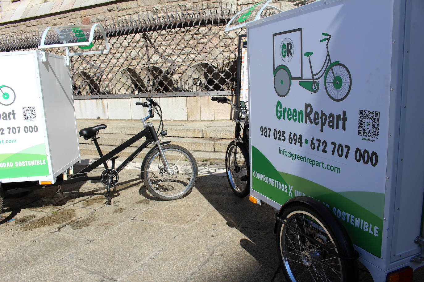 Fotos: Presentación de un servicio de recogida y reparto con triciclos eléctricos de Green Repart