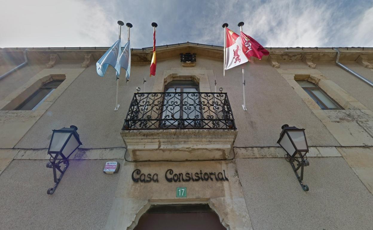 Boñar cierra los edificios municipales y cancela el mercadillo ante dos positivos de covid-19