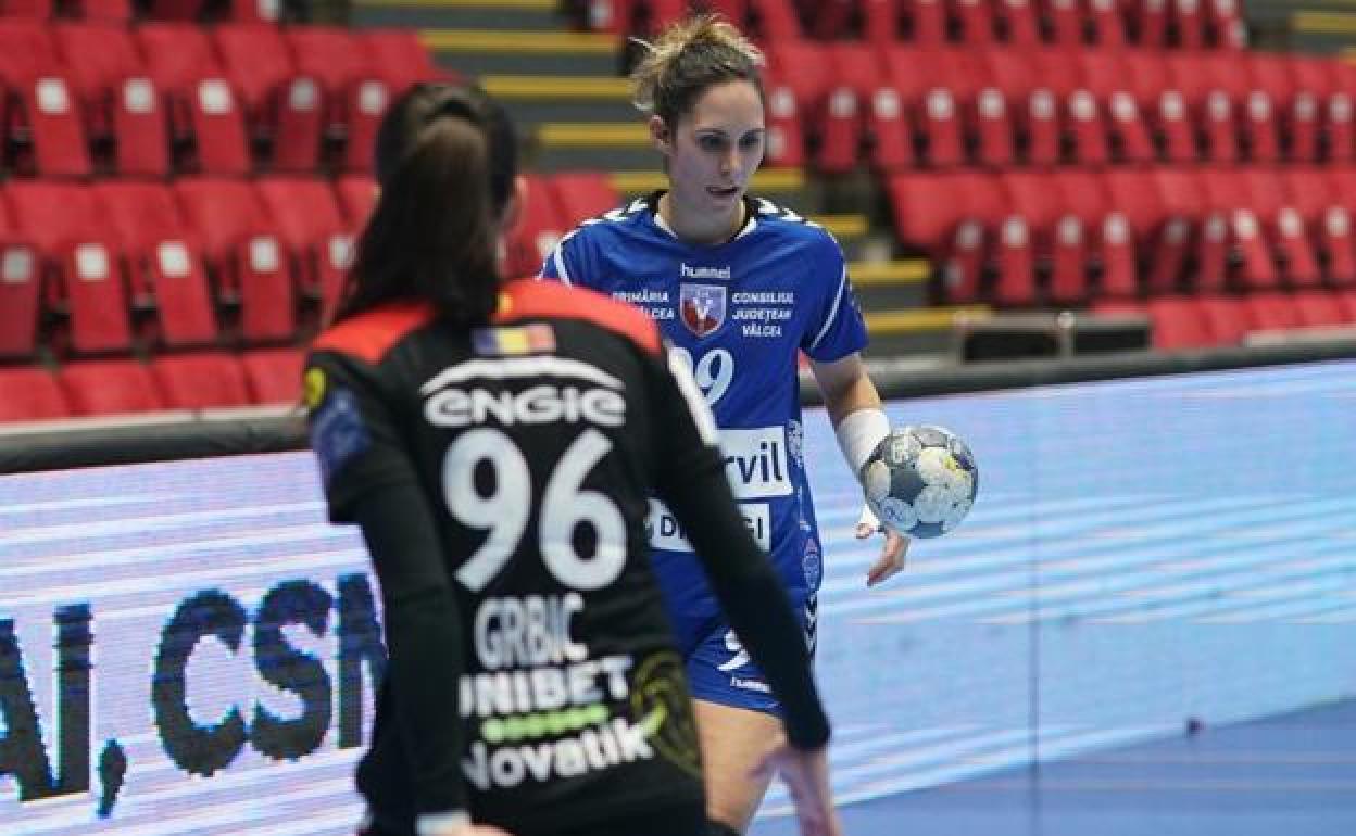 Mireya González, jugadora leonesa de balonmano.