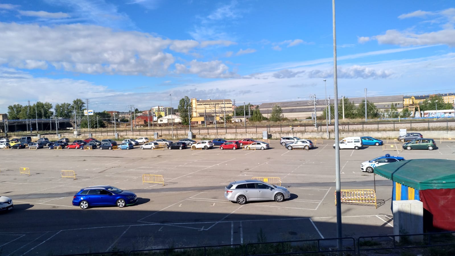 El parking de Clarés acoge desde este martes a los pacientes que requieran pruebas de detección del coronavirus.