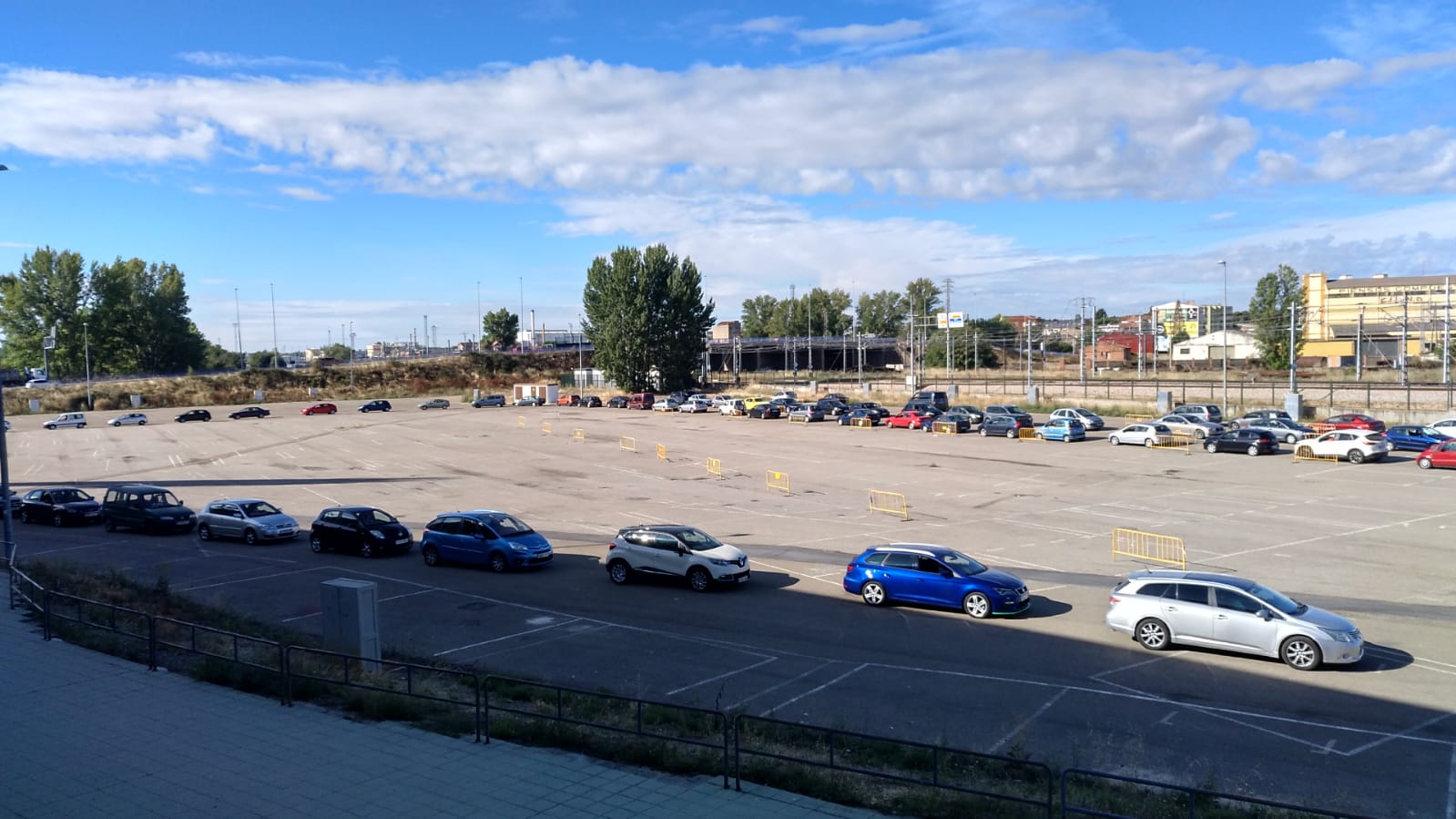 El parking de Clarés acoge desde este martes a los pacientes que requieran pruebas de detección del coronavirus.