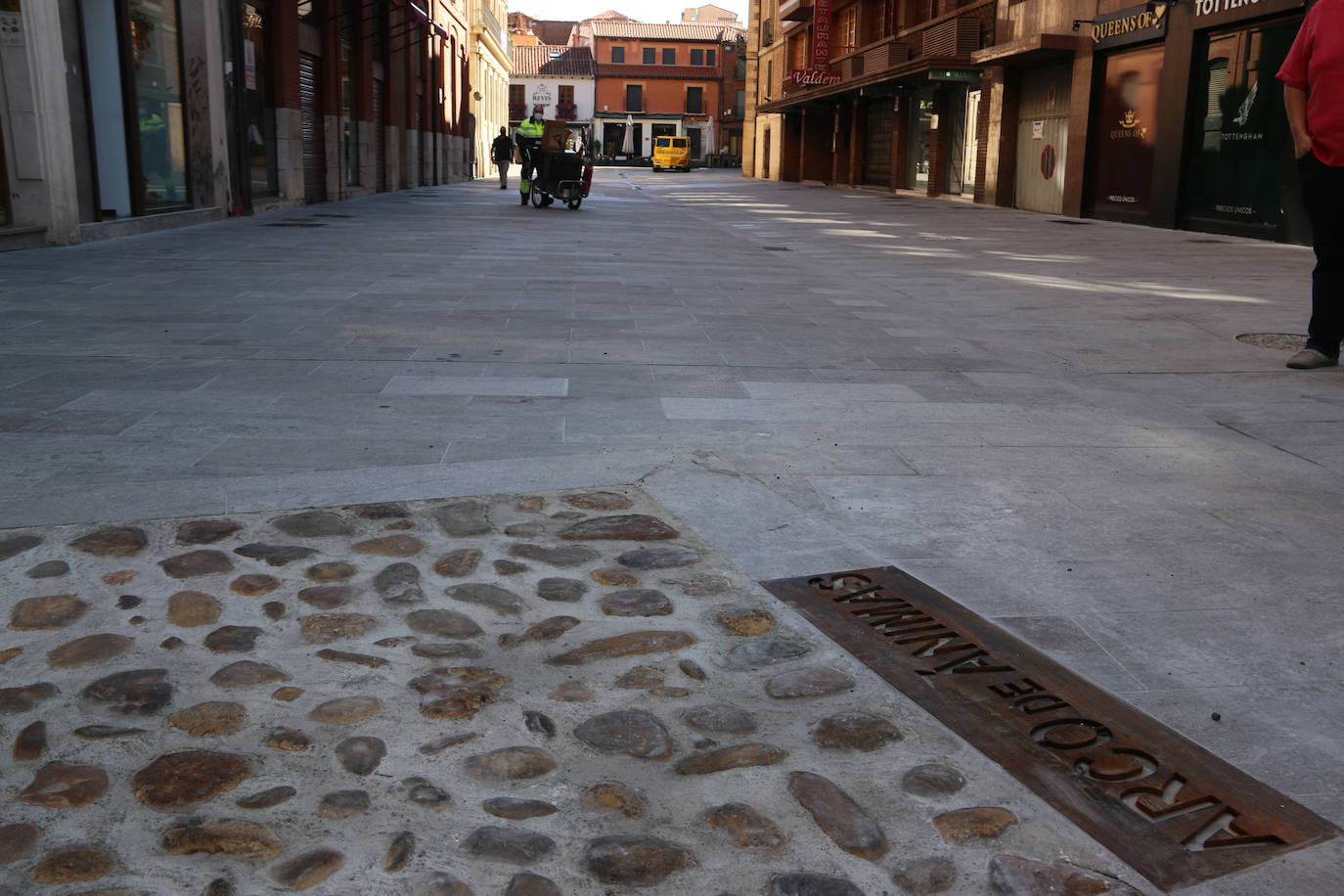 El alcalde de León visita las actuaciones en Arco de Ánimas y Legio VII.