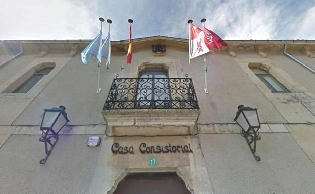 Boñar reabre la guardería, las oficinas municipales, el mercadillo y las terrazas por los «datos favorables» de la Covid-19