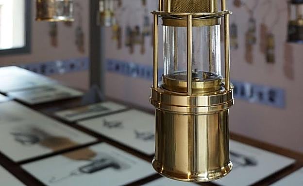 Pieza -candil- que se puede encontrar en el Museo de la Siderurgia y la Minería de Sabero.