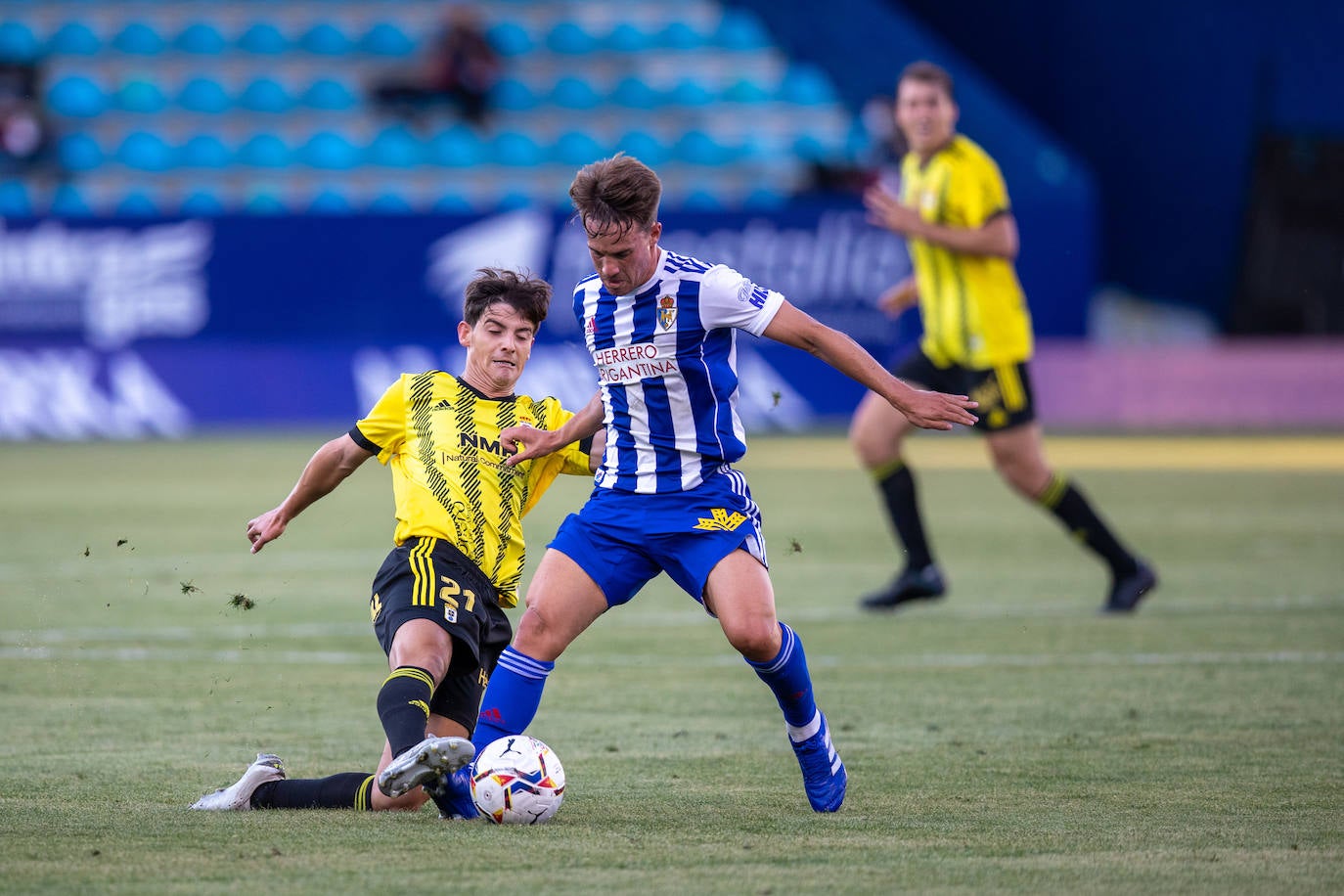 Fotos: Ponferradina 0 - 1 Real Oviedo, en imágenes