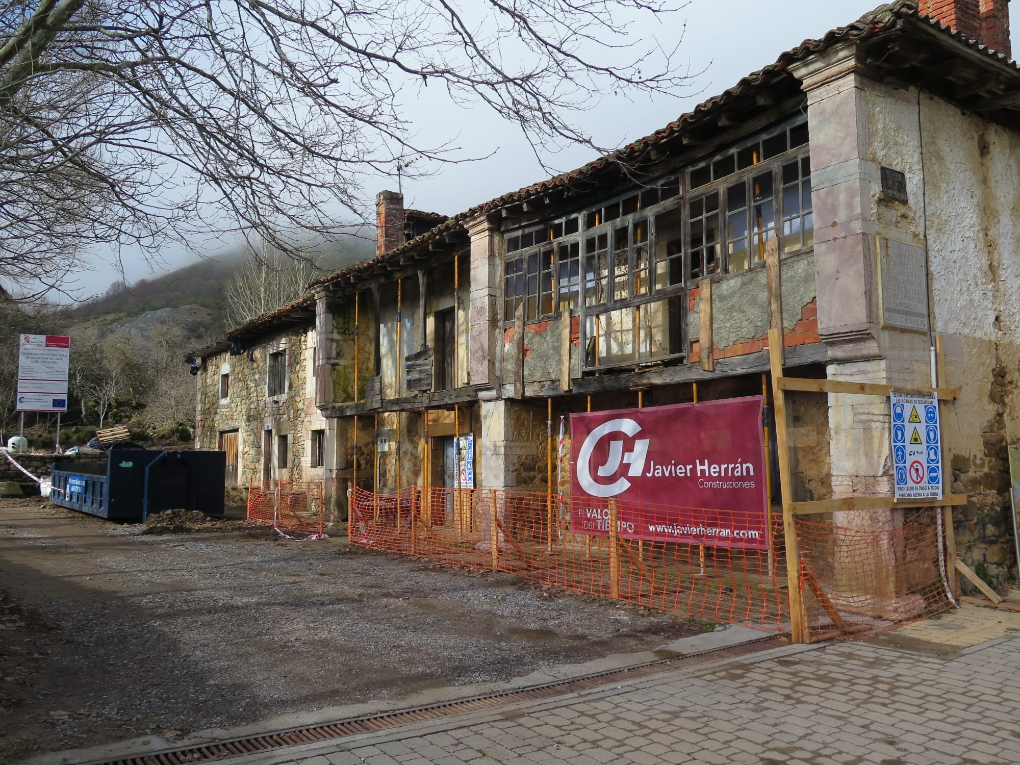 Fotos: La Cátedra de Latín de Lois, obras para el futuro