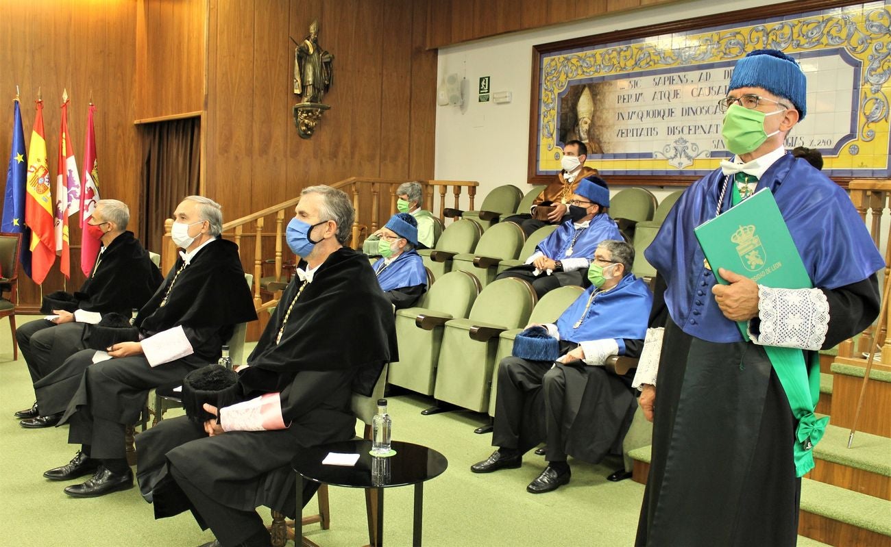 Ceremonia de investidura de Juan Francisco García Marín como rector de la Universidad de León.
