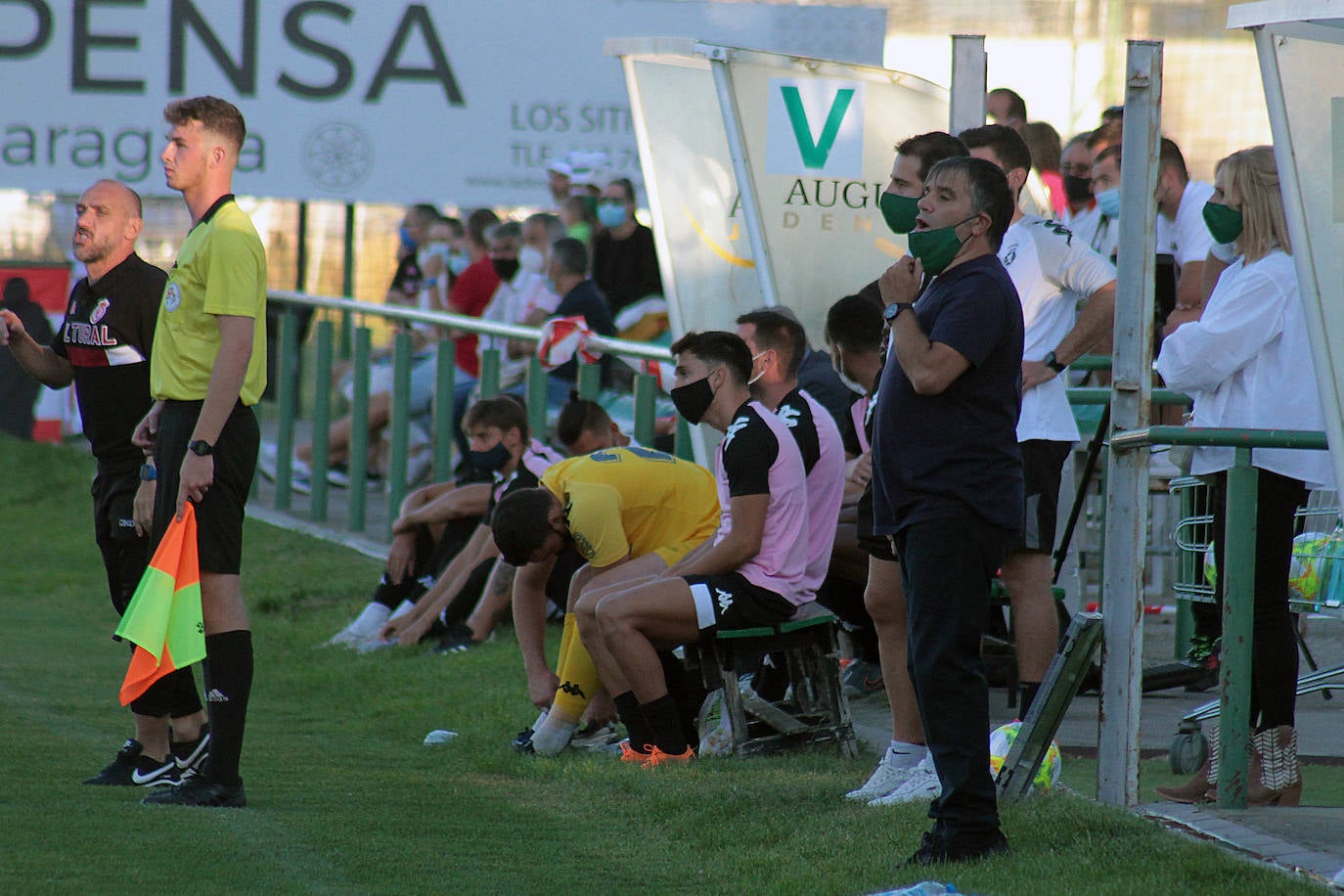 Ambos equipos igualan en su primer partido de pretemporada.