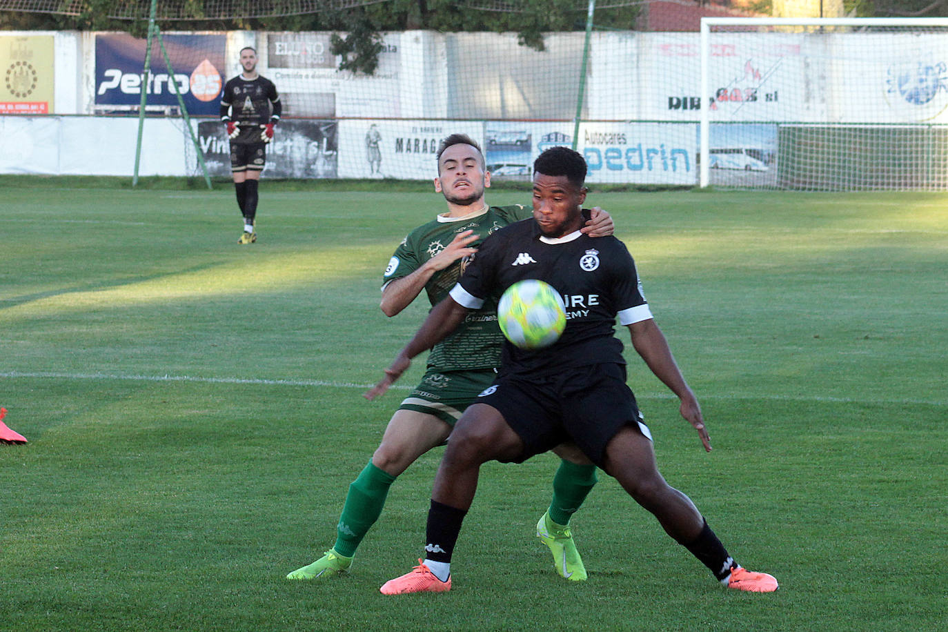 Ambos equipos igualan en su primer partido de pretemporada.