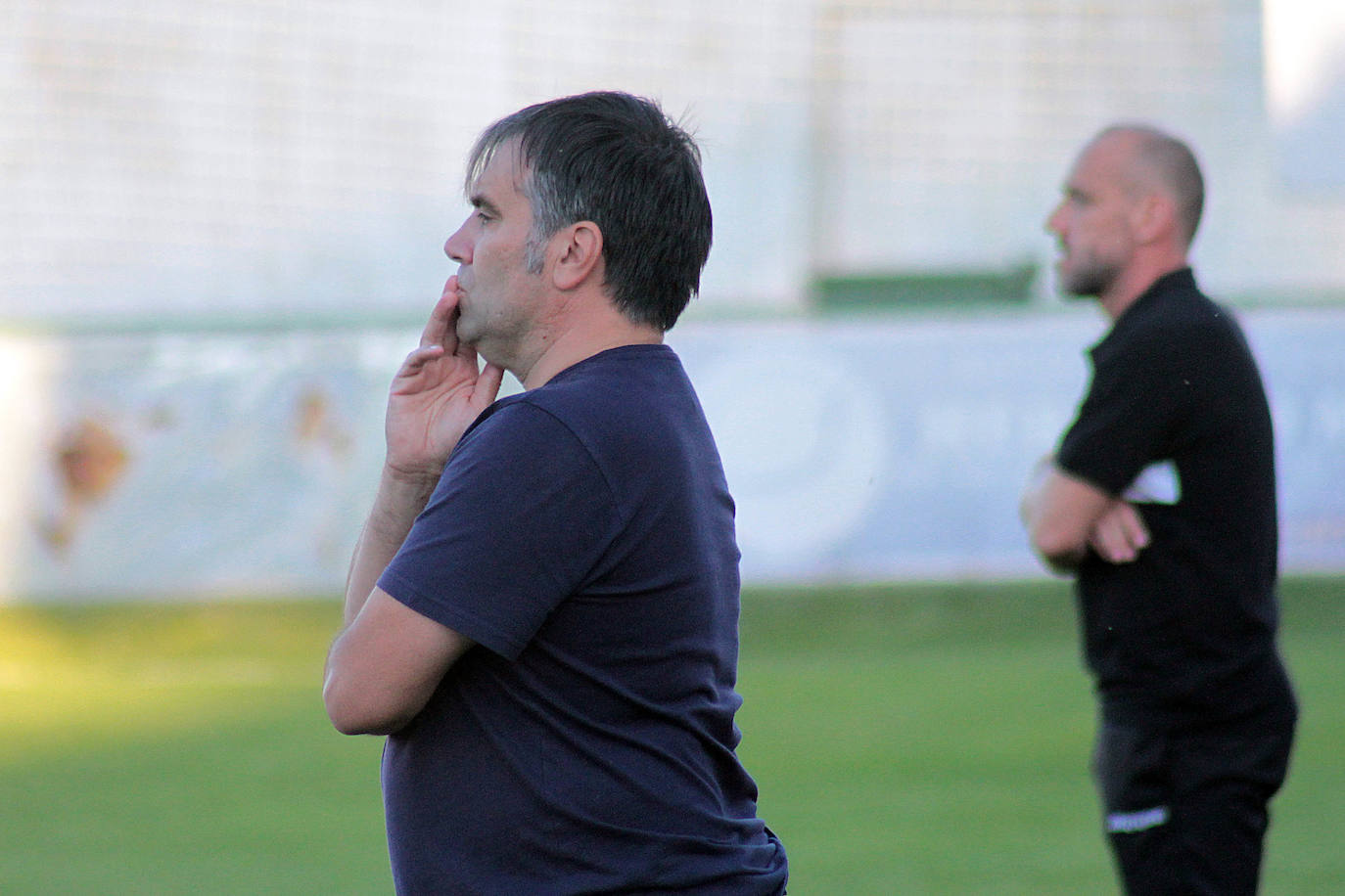 Ambos equipos igualan en su primer partido de pretemporada.