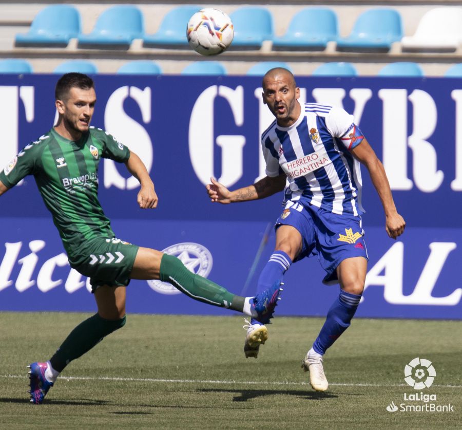 La Ponferradina volvía a competir tras unas semanas de descanso y se midió al Castellón