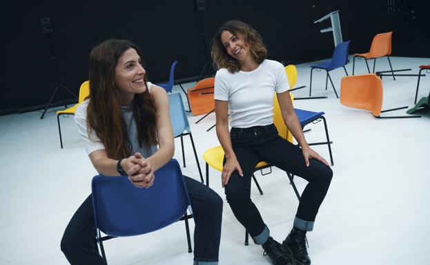 Bárbara Lennie e Irene Escolar, en una imagen promocional de 'Hermanas'