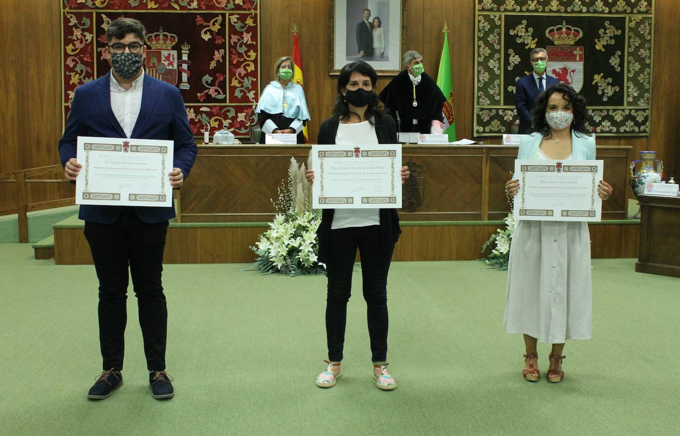 Fotos: Los mejores alumnos y trabajadores de la ULE recogen sus premios