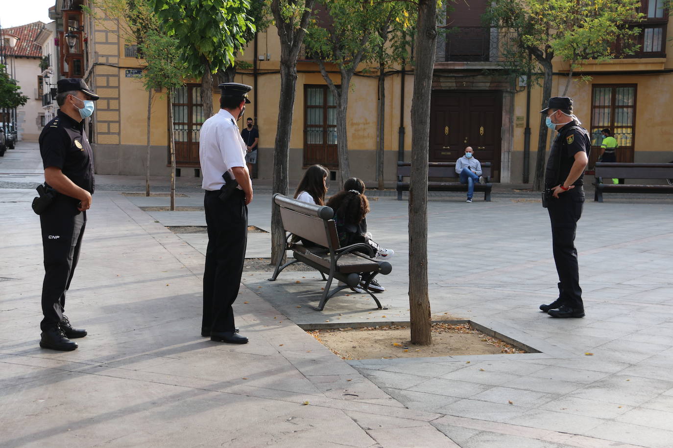 Los agentes tratarán de garantizar el cumplimiento de las normas por parte de los alumnos.