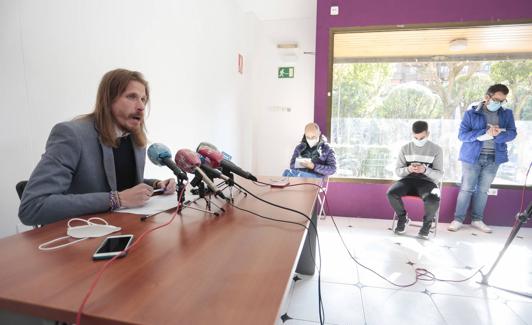 Pablo Fernández, durante su rueda de prensa.