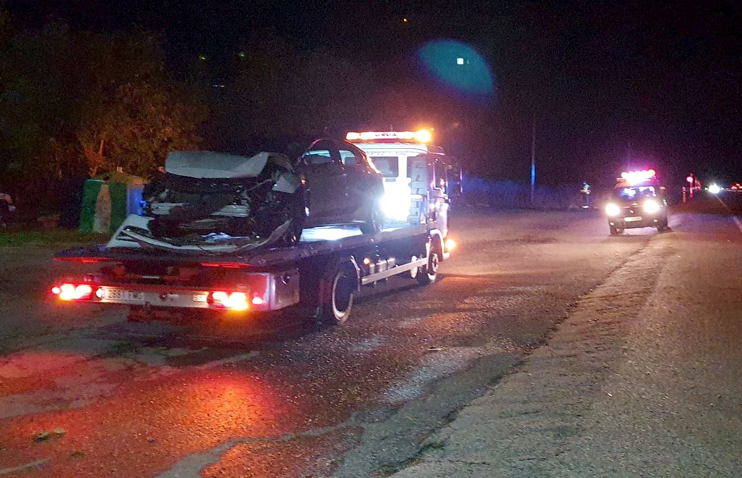 Un herido al empotrar su coche contra el bar La Venta de la Tuerta en la León-Asturias. 