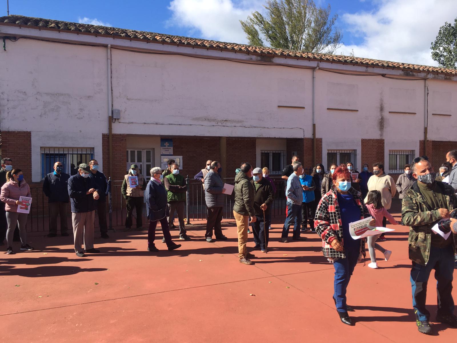 Fotos: Villarejo de Órbigo reclama una sanidad pública rural digna