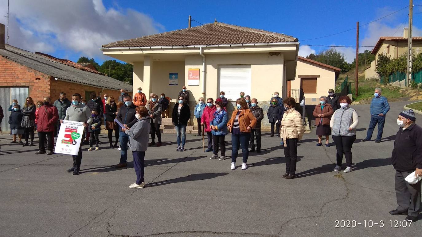 Fotos: Concentración en defensa de los consultorios rurales en Riofrío